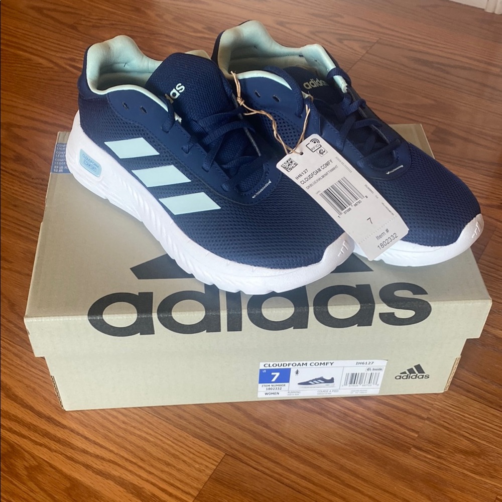 Adidas Women’s Navy/mint and White Cloudfoam Sneakers